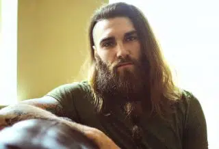 Coupe de cheveux long homme