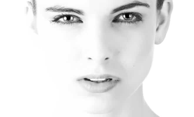 Les avantages de suivre un blog beauté pour prendre soin de son visage
